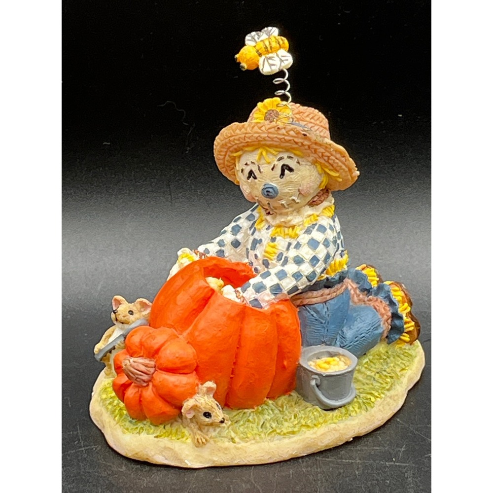 Autumn Scarecrow Pumpkin Figurine Harvest Decor with Mice‎ and Bumblebee 3.75"